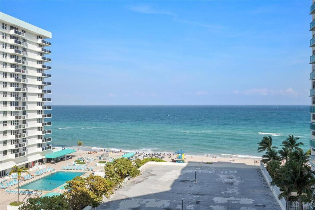 Beachfront 2 Bedroom At Tides Hollywood 8Th Floor Zewnętrze zdjęcie