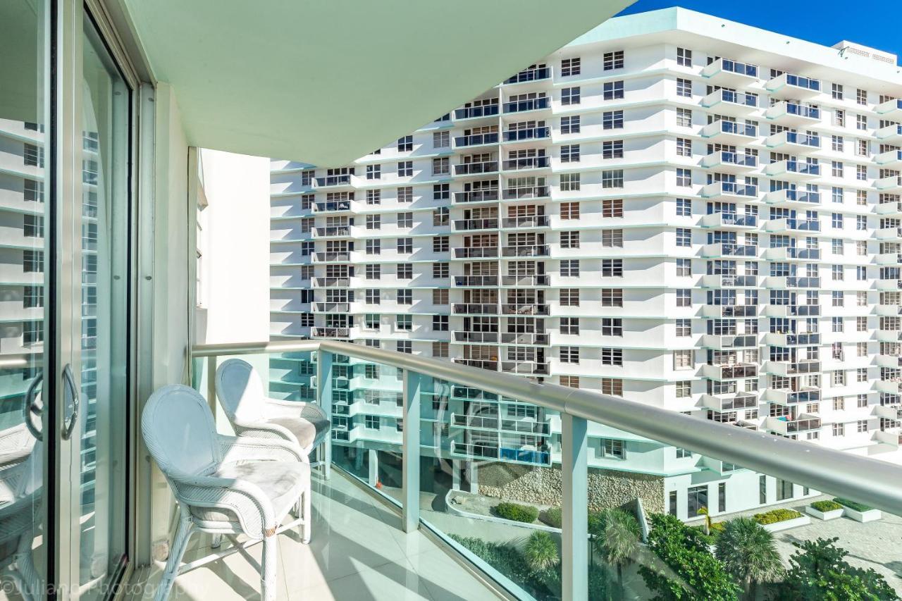 Beachfront 2 Bedroom At Tides Hollywood 8Th Floor Zewnętrze zdjęcie